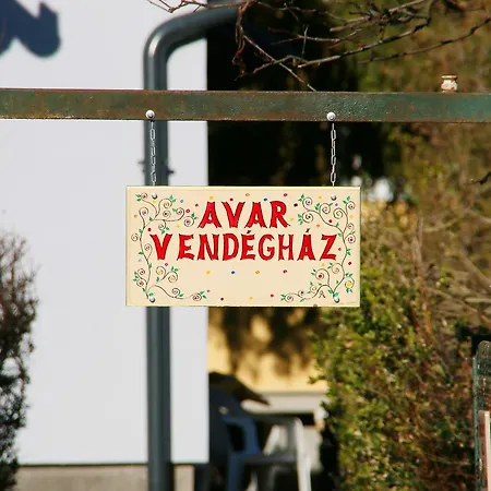 Avar 3* Matrafured