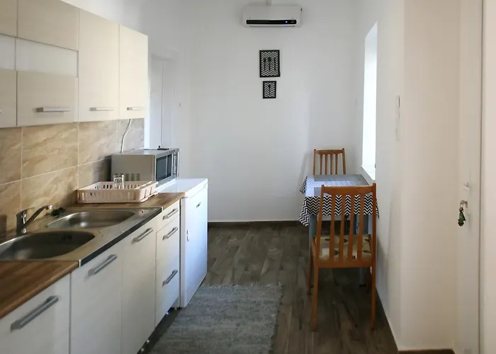 Konukevi Avar Vendeghaz
